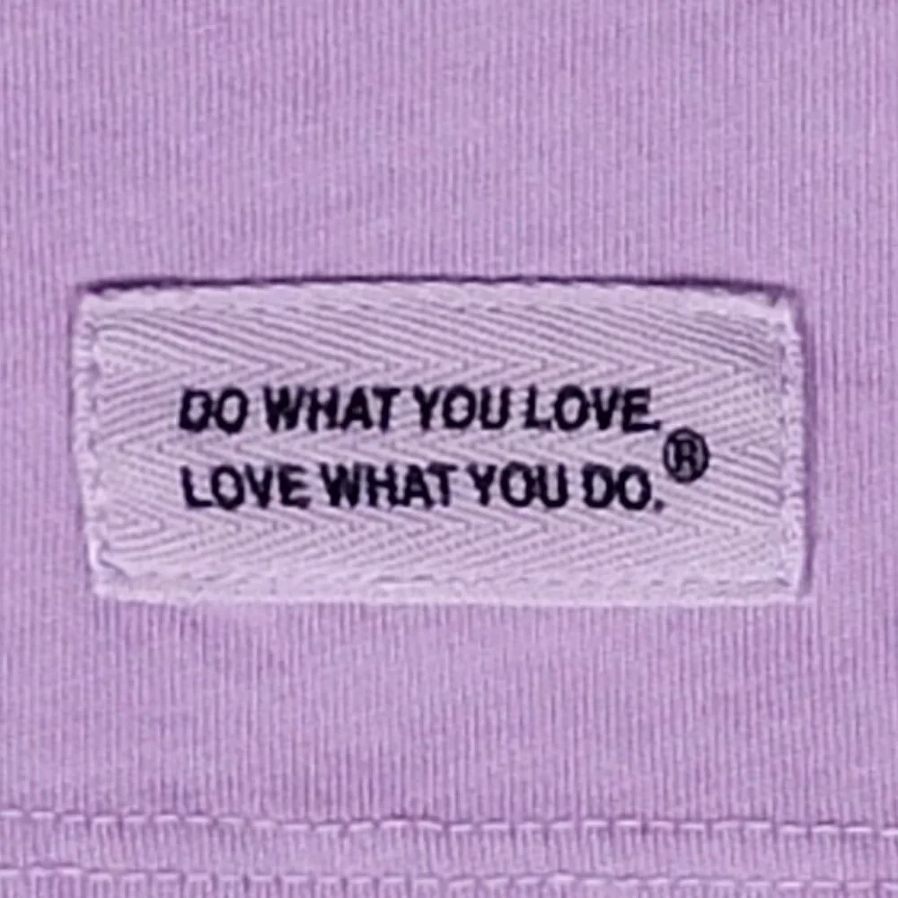 Life Is Good Lavender Pawprint The Best Things In Life Are Not Things - XL - Picture 5 of 6
